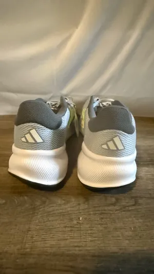 Man Running Adidas Shoes size 13 thumbnail 3