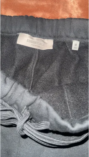 New Essential black shorts  thumbnail 5