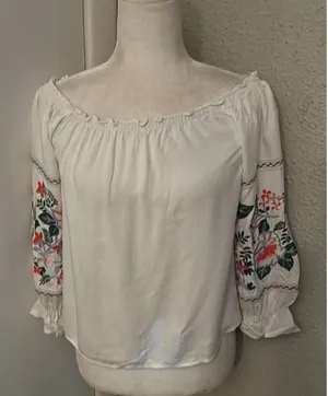 SugarLips Embroidered Off Shoulder Boho Top S Festival Concert Summer Floral thumbnail 1