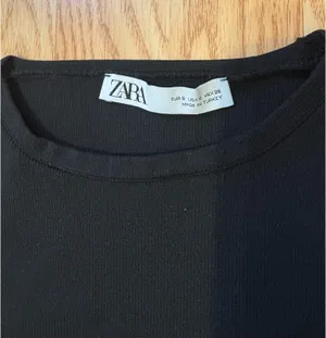 ZARA Cropped Long Sleeve Top thumbnail 3