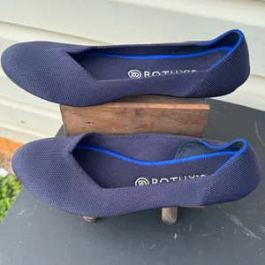 Rothy’s Women’s Knit Flats Size 10 W10 Navy Blue Slip On Comfort Casual Shoes thumbnail 1