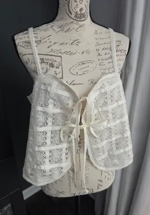 Anthropologie Cream White LyreBird Lace Flyaway Cami Tank Top Coquette Bow Boho thumbnail 1