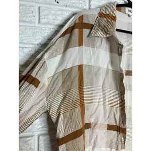 BKE Plaid Button Down Shirt‎ Womens Medium Brown Excellent Rayon Long Sleeve thumbnail 5