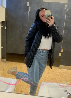 American Eagle Jeans thumbnail 1
