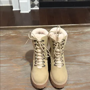 MIA Tiler Faux Fur Platform Lug Boots Tan Hiker Style Chunky‎ Heel 10 NIB thumbnail 8