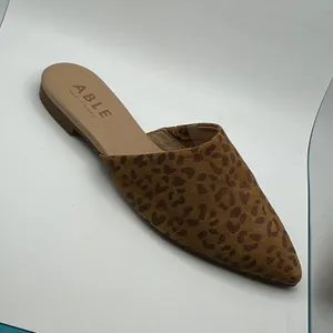 ABLE Leopard Print Suede Pointed Toe‎ Mules Flat Slides Brown Tan Mens 7M Size 7 thumbnail 4