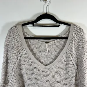 Free People‎ Womens Oversized V-Neck Textured Knit Sweater Beige Large thumbnail 2