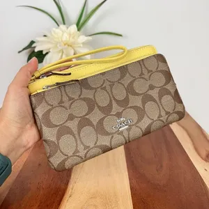NWT Coach Double Zip Wallet In Signature Canvas‎ thumbnail 2