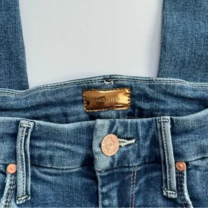 Mother High Waisted Looker Ankle Fray Jeans Walking on Coals Size 24 thumbnail 4