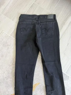 LEVIS Women’s 505 Gray Black Straight Denim Jeans Size 28 thumbnail 2
