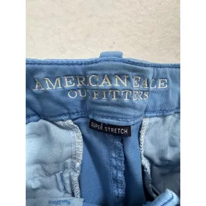 American Eagle Outfitters AEO Twill Midi Super Stretch Blue Chino Shorts Size 8 thumbnail 2
