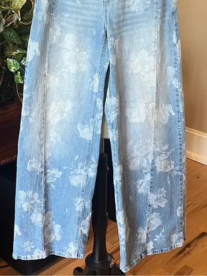 Light Blue Floral Wide-Leg Jeans New thumbnail 6