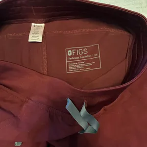 FIGS Livingston Scrub Pants Burgundy Size XS thumbnail 3