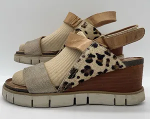 Diba True Womens 8 Sandals Bye Golly Wedge‎ Cheetah Cow Fur Leather Brown Gold thumbnail 1