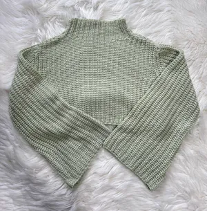 Green Women’s Cropped Knit Sweater thumbnail 1