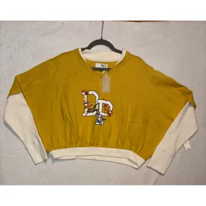 Daily Practice Anthropologie Coin Toss Floral Cropped‎ Thermal Sleeve sweatshirt thumbnail 3