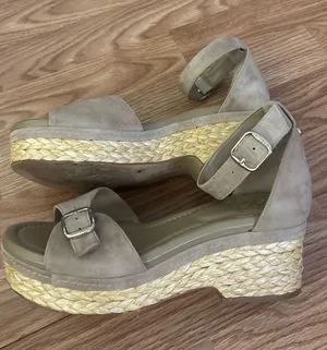 Vince Camuto Taupe Suede Espadrille Wedge Sandals Size 9M thumbnail 1