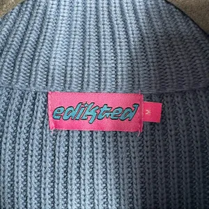 Edikted Sweater Women’s Medium Blue Cropped‎ Ribbed Quarter Zip Pullover thumbnail 7