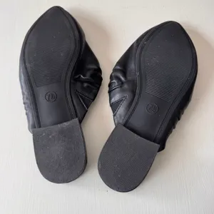 A New Day Womens Black Elle Slip On Pointed Toe Low Heel Shoes Sz 7.5 thumbnail 6