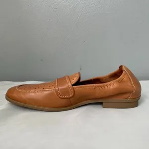 Clarks Collection Lyrical Way Shoe Size 7 Brown Leather Loafers Flats Perforated thumbnail 8