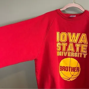 ✨ Vintage Alere‎ Red Iowa State Basketball Brother Crewneck Sweatshirt XL thumbnail 6