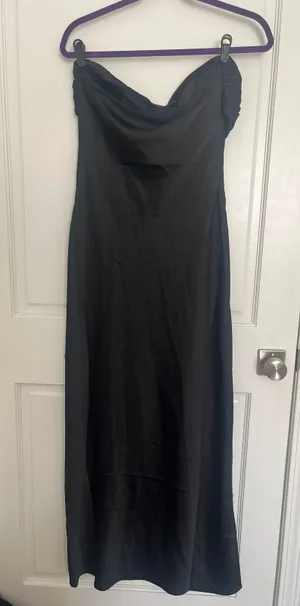 Beginning Boutique Strapless Satin Black Dress thumbnail 4