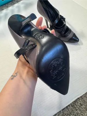 Tory Burch Judith Black Grey Leather Strappy Stiletto Heels Womens 6.5 Pointed thumbnail 6