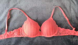 Bra Size 34 B thumbnail 1