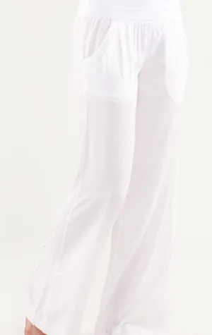 Womens Lululemon Drishti Unlined Athletic Pant White Wide Barrel Leg 6 Culottes thumbnail 1