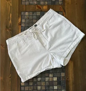 Vintage Y2K Abercrombie & Fitch old money low rise cotton shorts size small 🤍 thumbnail 1
