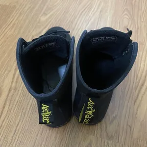 Dr. Martens Black Lace up Shoreditch ankle boots size US 6 EU 37 thumbnail 4