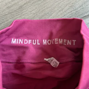 Alo mindful movement ribbed bike shorts thumbnail 3