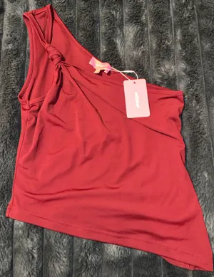 Edikted One-Shoulder Top  thumbnail 1