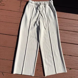 Cream wide leg pants size XXS thumbnail 3