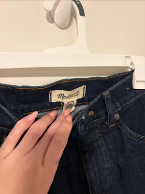 Madewell 90’s Straight Jeans thumbnail 2