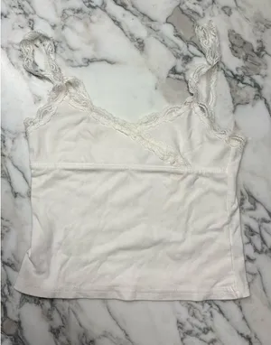 Edikted Tank Top Lace thumbnail 1