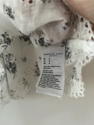 American Eagle White Blue Floral Smocked Strapless Top Medium Cottagecore Dainty thumbnail 5