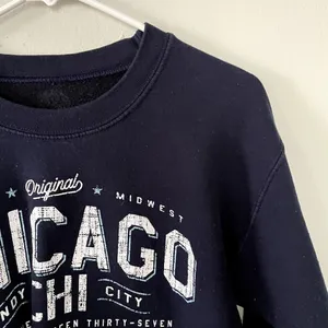 Chicago original navy blue comfortable crewneck sweater long sleeves medium‎ thumbnail 4