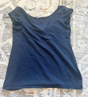 H&M black top thumbnail 2