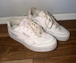 Reebok Sneakers thumbnail 1