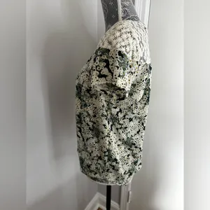 LC Lauren Conrad Top with Daisy White Lace Yoke. Mini Floral Print. Soft, Flowy. thumbnail 16