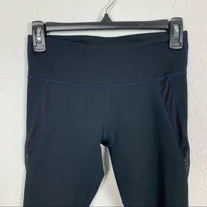 Fabletics Capris Small Black Activewear‎ Gym Workout thumbnail 2
