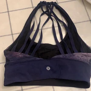 Lululemon Yoga bra thumbnail 2