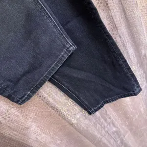 American Eagle Black High Waist Paper Bag Mom Jeans Size 8 thumbnail 7
