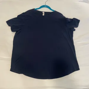 Lululemon Short Sleeve Shirt Navy thumbnail 1