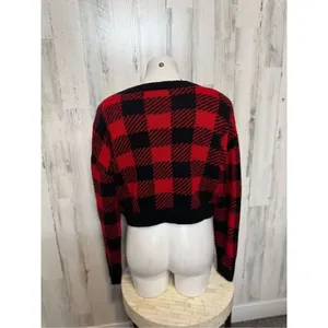 No boundaries sweater thumbnail 6