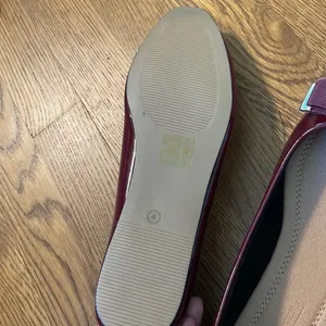 ASOS Burgundy Patent Bow Ballet Flats 6.5 Coquette Balletcore Slip‑On‎ Shoes thumbnail 5