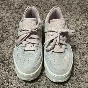 Nike Women's Sneakers - Light Pink and Gray thumbnail 2