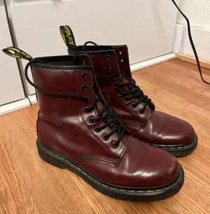 Dr. Martens 1460 Smooth Leather Boots thumbnail 2