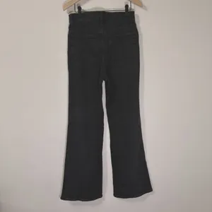 Madewell Black Denim 11” High Rise Flare Jeans Sz 27 thumbnail 4
